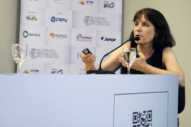 Ana Maria Caetano de Faria, presidente da Sociedade Brasileira de Imunologia