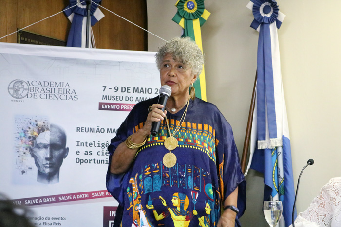Sandra Maria Chaves dos Santos, professora da Universidade Federal da Bahia (UFBA)