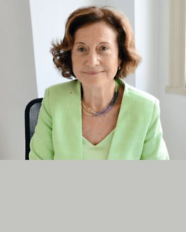 “Estamos ousando mais”, diz primeira mulher presidente da Academia Nacional de Medicina